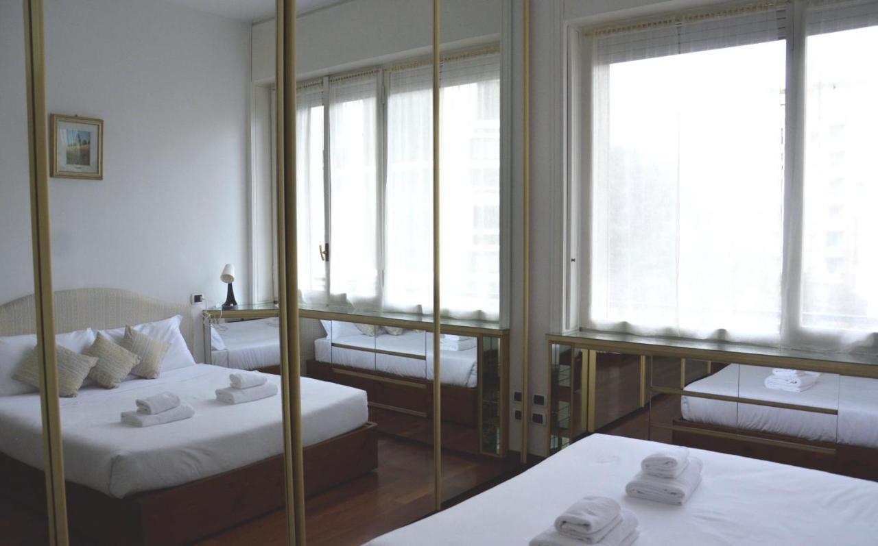 New Renovated Apartment With Balcony Porta Romana Milano Ngoại thất bức ảnh