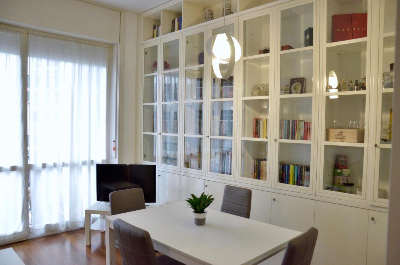 New Renovated Apartment With Balcony Porta Romana Milano Ngoại thất bức ảnh